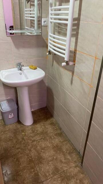 Фото номера Трехместный номер с ванной комнатой Гостевой дом 6ROOM HOLIDAY GUEST APARTMENT г. Тбилиси 22