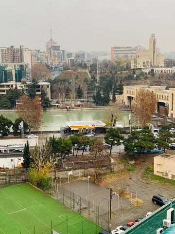 Фото номера Трехместный номер с ванной комнатой Гостевой дом 6ROOM HOLIDAY GUEST APARTMENT г. Тбилиси 6