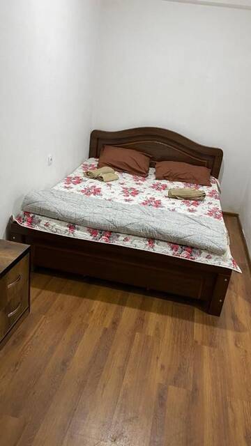 Фото номера Семейный номер с общей ванной комнатой Гостевой дом 6ROOM HOLIDAY GUEST APARTMENT г. Тбилиси 9