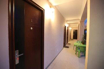 Фото номера Роскошный четырехместный номер Отель Hotel Caucase г. Тбилиси 14