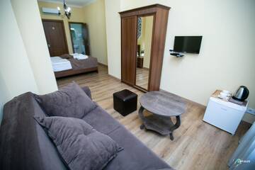Фото номера Номер Делюкс Отель Hotel Laura г. Тбилиси 18