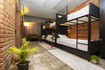 Фото Хостелы 111 Hostel г. Тбилиси 2