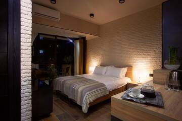 Фото номера Номер с кроватью размера «queen-size» и балконом Отель Green Boutique Hotel г. Тбилиси 6