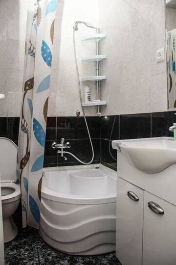 Фото номера Апартаменты с 1 спальней Гостевой дом Old House In Sololaki г. Тбилиси 4
