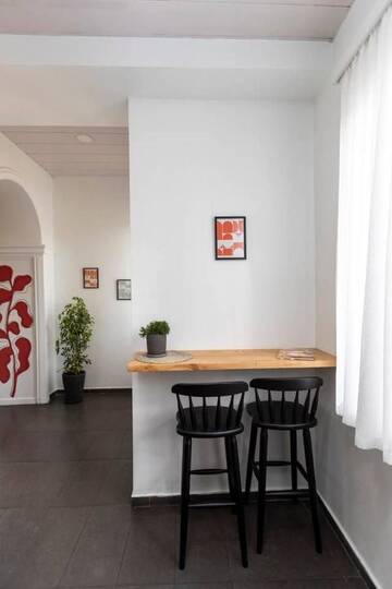 Фото Дома для отпуска ❂Light and Luxurious 2BR Home + Balcony in the City Center❂ г. Тбилиси 4