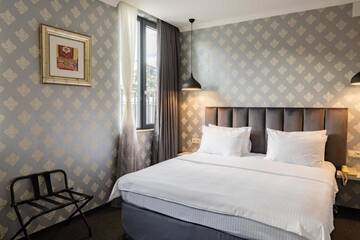 Фото номера Двухместный номер Делюкс с 1 кроватью Отель Hotel Day Inn г. Тбилиси 16