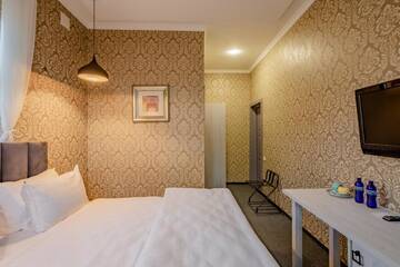 Фото номера Двухместный номер с 1 кроватью Отель Hotel Day Inn г. Тбилиси 3