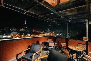 Фото номера Двухместный номер с 1 кроватью и балконом Отель Boutique Hotel Umbrella г. Тбилиси 19