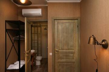 Фото номера Двухместный номер с 1 кроватью и балконом Отель Boutique Hotel Umbrella г. Тбилиси 9