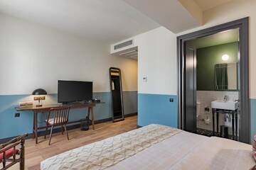 Фото номера Стандартный двухместный номер с 1 кроватью Отель Communal Hotel Plekhanovi г. Тбилиси 10