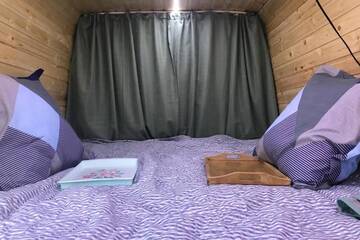 Фото Дома для отпуска Campervan г. Тбилиси 4