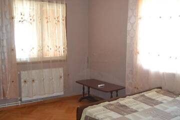 Фото номера Двухместный номер Делюкс с 1 кроватью Хостелы Vachik Hostel г. Тбилиси 10