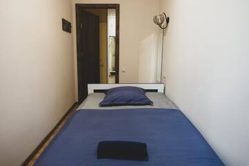 Фото номера Одноместный номер с общим душем и туалетом Хостелы Lets go Hostel г. Тбилиси 3