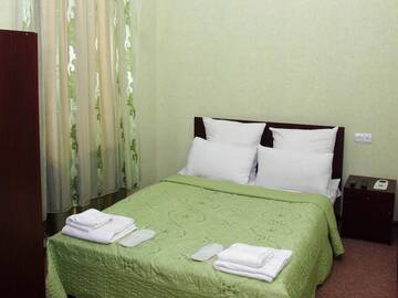 Фото номера Бюджетный двухместный номер с 1 кроватью Отель Hotel Shalimar г. Тбилиси 2