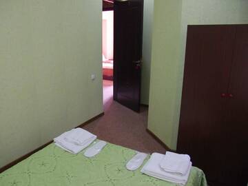 Фото номера Бюджетный двухместный номер с 1 кроватью Отель Hotel Shalimar г. Тбилиси 3