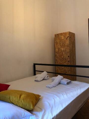 Фото номера Двухместный номер с 1 кроватью Хостелы Vac Hostel г. Тбилиси 6