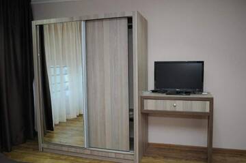 Фото номера Двухместный номер Делюкс с 1 кроватью и ванной Хостелы ASU HOSTEL TBILISI г. Тбилиси 9