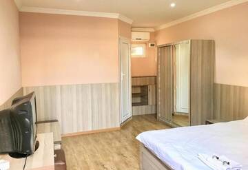 Фото номера Двухместный номер Делюкс с 1 кроватью и ванной Хостелы ASU HOSTEL TBILISI г. Тбилиси 13