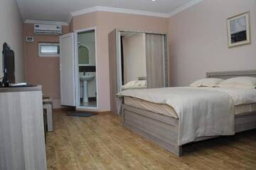 Фото номера Двухместный номер Делюкс с 1 кроватью и ванной Хостелы ASU HOSTEL TBILISI г. Тбилиси 16