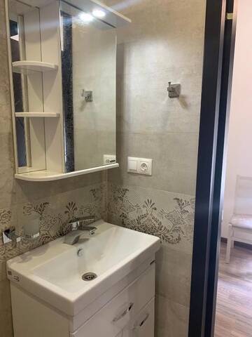 Фото номера Номер Делюкс (для 2 взрослых и 1 ребенка) Апарт-отели Griboedovi 13 г. Тбилиси 45