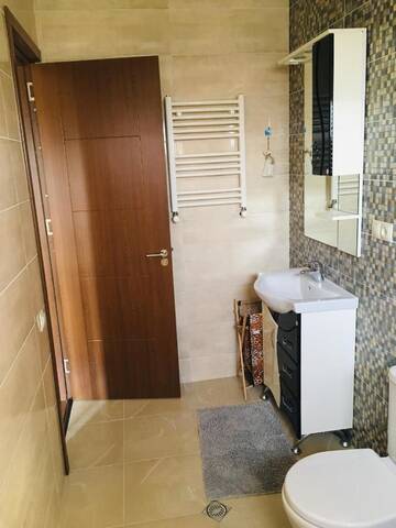 Фото номера Дом с 2 спальнями Дома для отпуска Mariam’s House г. Тбилиси 23