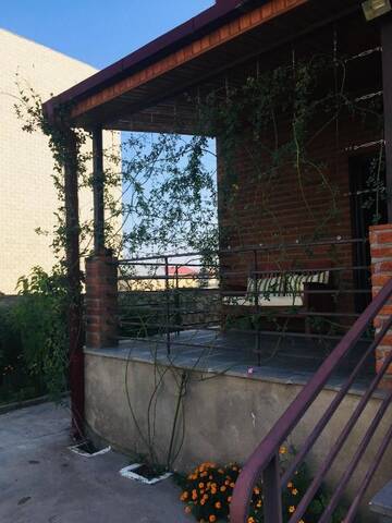 Фото номера Дом с 2 спальнями Дома для отпуска Mariam’s House г. Тбилиси 32