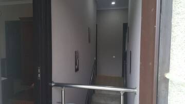Фото номера Семейный номер с балконом Гостевой дом guesthouse new different г. Тбилиси 12