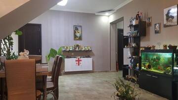 Фото номера Семейный номер с балконом Гостевой дом guesthouse new different г. Тбилиси 50