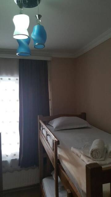 Фото номера Четырехместный номер эконом-класса Гостевой дом guesthouse new different г. Тбилиси 11