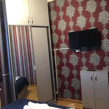 Фото номера Двухместный номер с 1 кроватью и балконом Гостевой дом 4 SEASONS HOTEL г. Тбилиси 8