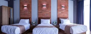 Фото номера Стандартный трехместный номер Отель TM Apart Hotel г. Тбилиси 5