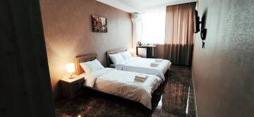 Фото номера Трехместный номер Отель Hotel DAKE Didube г. Тбилиси 2