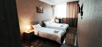 Фото номера Трехместный номер Отель Hotel DAKE Didube г. Тбилиси 7