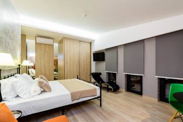 Фото номера Апартаменты в пентхаусе с балконом, панорамный вид Апарт-отели Boutique Apart Hotel Upe г. Тбилиси 5