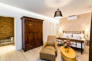 Фото номера Апартаменты-студио с балконом и видом на город Апарт-отели Boutique Apart Hotel Upe г. Тбилиси 4