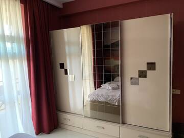 Фото номера Двухместный номер с 1 кроватью и балконом Отель Georgia Hotel Villa г. Тбилиси 2