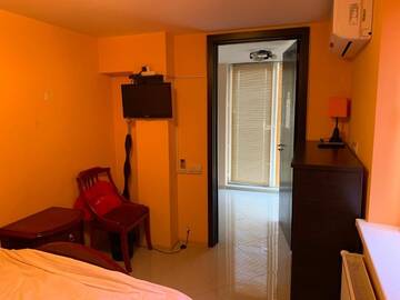 Фото номера Бюджетный двухместный номер с 1 кроватью Отель Georgia Hotel Villa г. Тбилиси 6