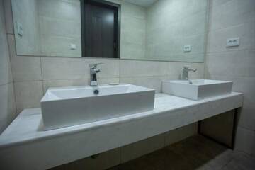Фото номера Кровать в общем 4-местном номере для мужчин и женщин Хостелы Hostel Abano г. Тбилиси 5